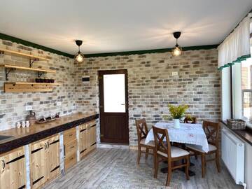 Фотографии Дома для отпуска Căsuța Top House г. Зэрнешти (Румыния) №4 Фото Дома для отпуска Căsuța Top House г. Зэрнешти 4
