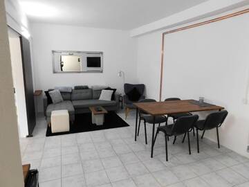 Фото номера Семейный суперлюкс Мотели Mountain Vista Suites г. Зэрнешти 5