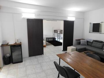 Фото номера Семейный суперлюкс Мотели Mountain Vista Suites г. Зэрнешти 4