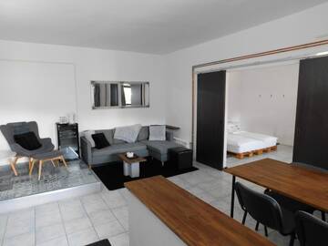 Фото номера Семейный суперлюкс Мотели Mountain Vista Suites г. Зэрнешти 4
