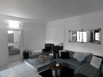 Фото номера Семейный суперлюкс Мотели Mountain Vista Suites г. Зэрнешти 3