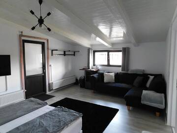 Фото номера Семейный суперлюкс Мотели Mountain Vista Suites г. Зэрнешти 6