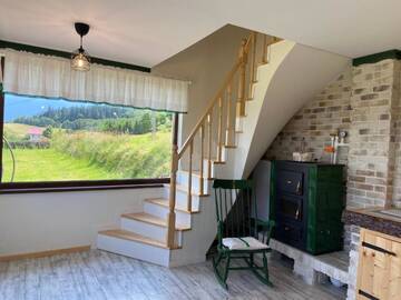 Фото номера Дом с 1 спальней Дома для отпуска Căsuța Top House г. Зэрнешти 15